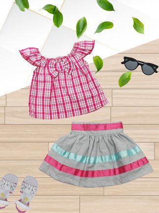 Encanto a cuadros: Conjunto de blusa y falda con detalles contrastantes para niñas con estilo